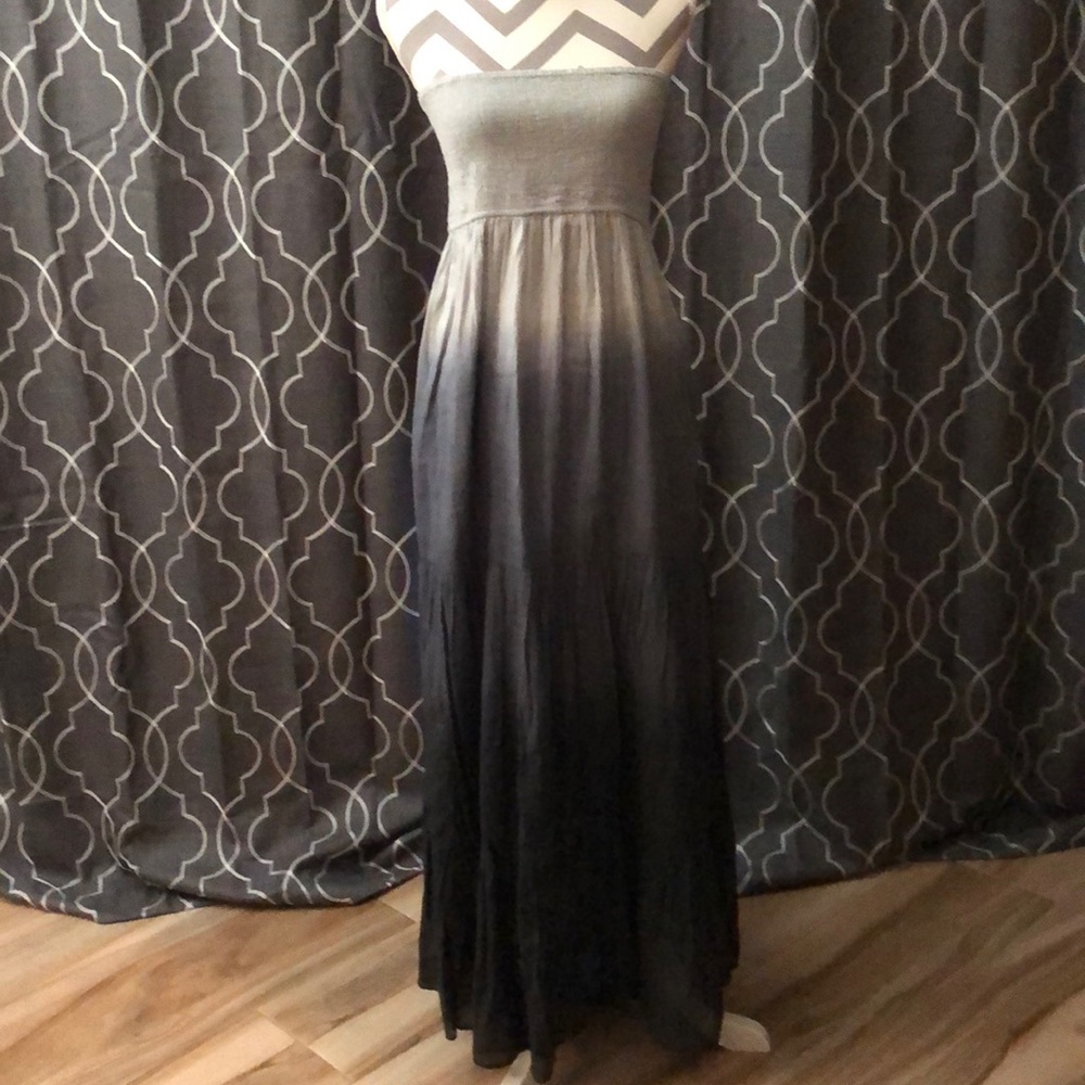Strapless dress